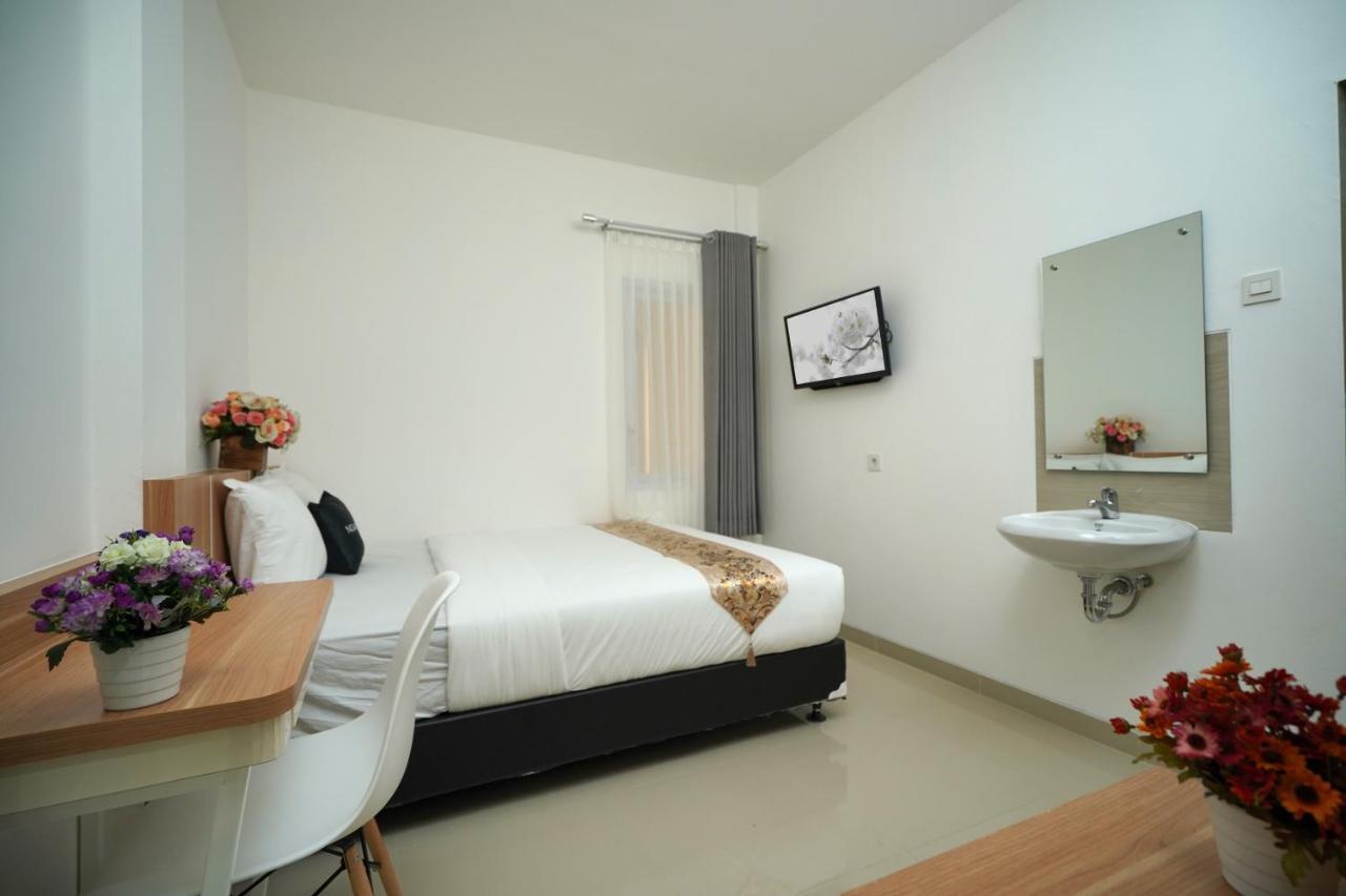 Ngampilan Residence Yogyakarta Mitra Reddoorz Ngabean ภายนอก รูปภาพ